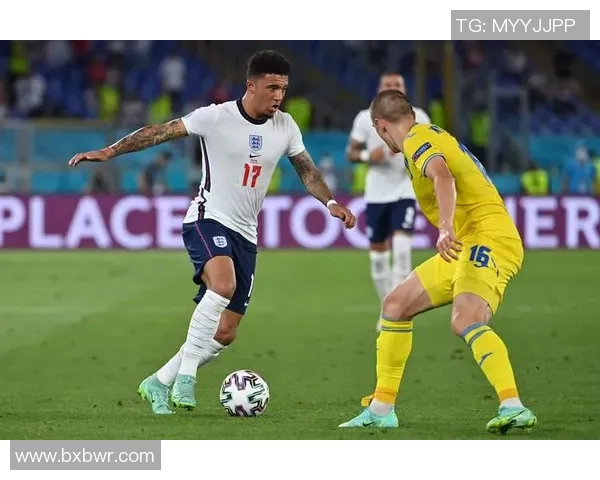 巴西与英格兰友谊赛精彩回顾两队历史交锋与球员表现分析 巴西与英格兰友谊赛精彩回顾两队历史交锋与球员表现分析