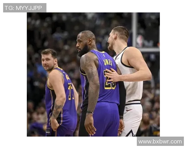 湖人掘金激战正酣直播吧带你直击精彩瞬间与赛场热情 湖人掘金激战正酣直播吧带你直击精彩瞬间与赛场热情