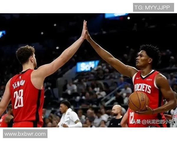 火箭队与步行者队激烈对决精彩瞬间回顾与分析 火箭队与步行者队激烈对决精彩瞬间回顾与分析