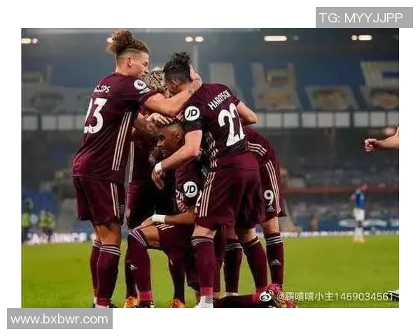 英女王巡游与西布朗对决的精彩瞬间与战术分析