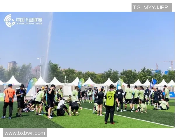 重庆飞盘队在攀岩联赛中的节奏表现分析与点评