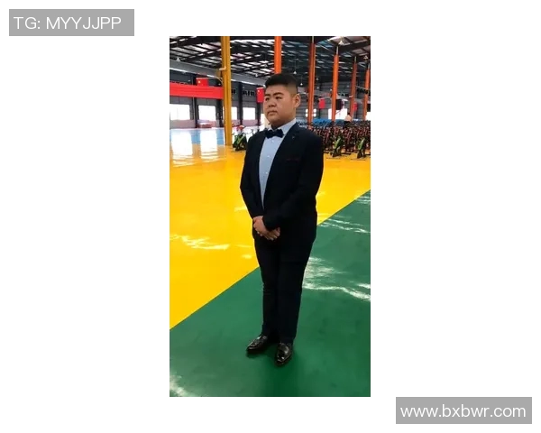 韩硕的成长之路:从青涩少年到职场精英的蜕变与奋斗故事 韩硕的成长之路:从青涩少年到职场精英的蜕变与奋斗故事