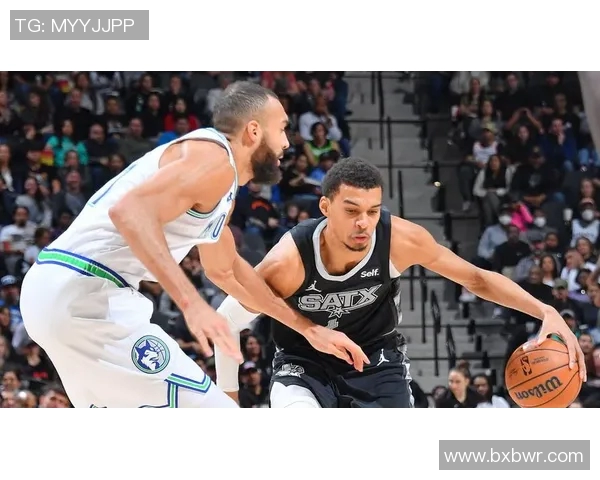 马刺与森林狼激战正酣CCTV全程直播精彩瞬间回顾 马刺与森林狼激战正酣CCTV全程直播精彩瞬间回顾