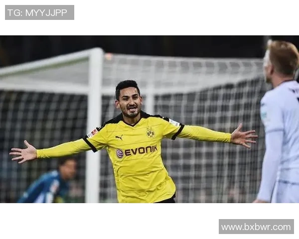 京多安的传奇之路：从默默无闻到世界足球巨星的蜕变与辉煌