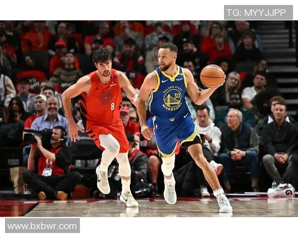 勇士与开拓者激战四月二十日谁能在季后赛争夺中占得先机