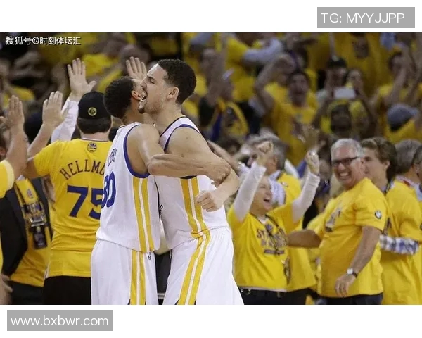 勇士队与活塞队在2015至2016赛季的精彩对决回顾与分析